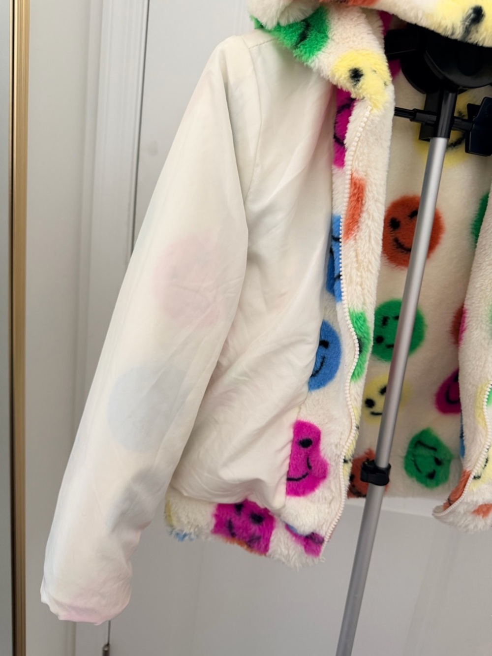 NWT 🏷️ Tractr | Kids' Winx Faux Fur Hoodie - Size Large (10/12) - Picture 9 of 9